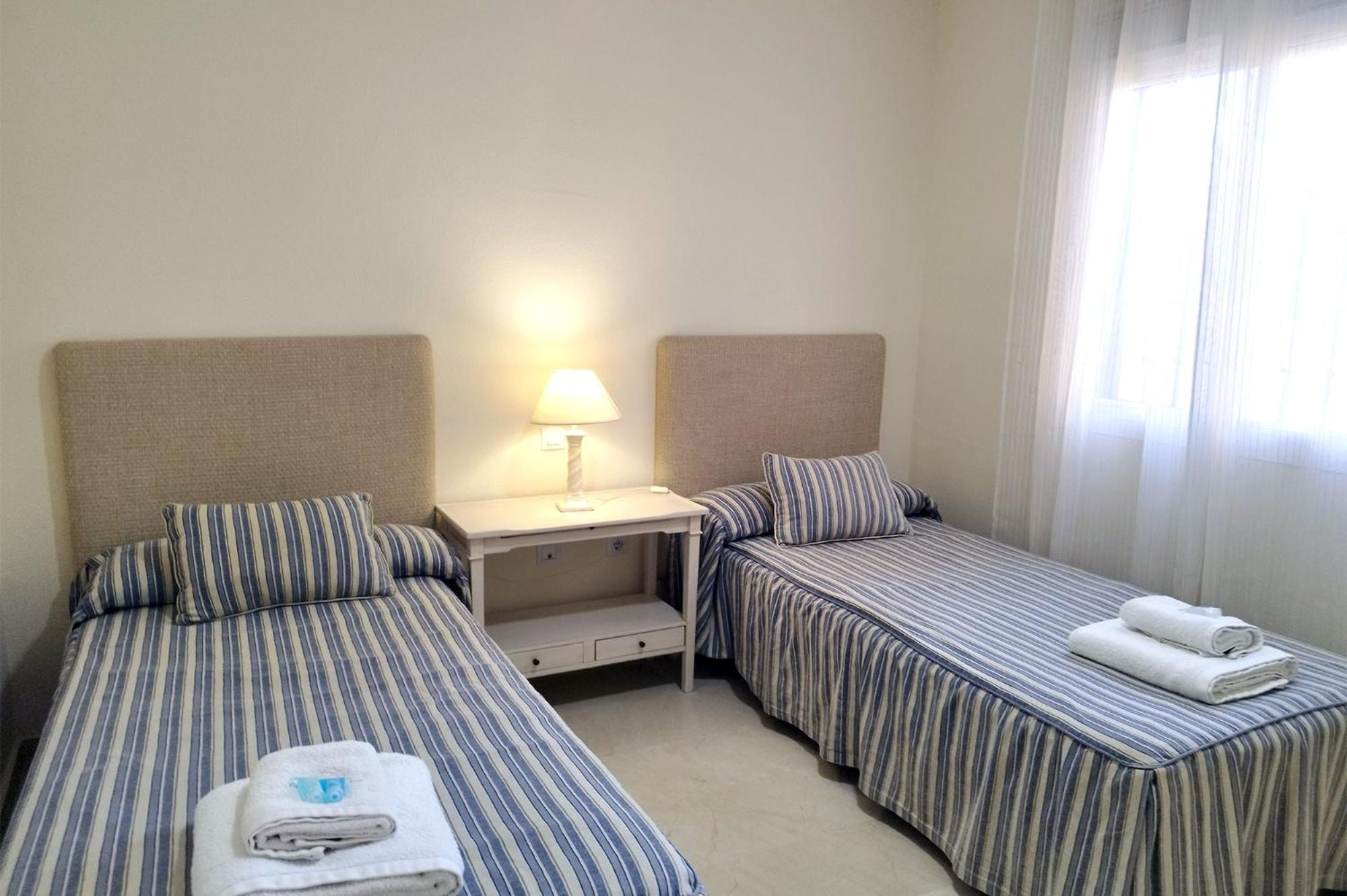 Apartamento Puertosol Estepona Exteriör bild