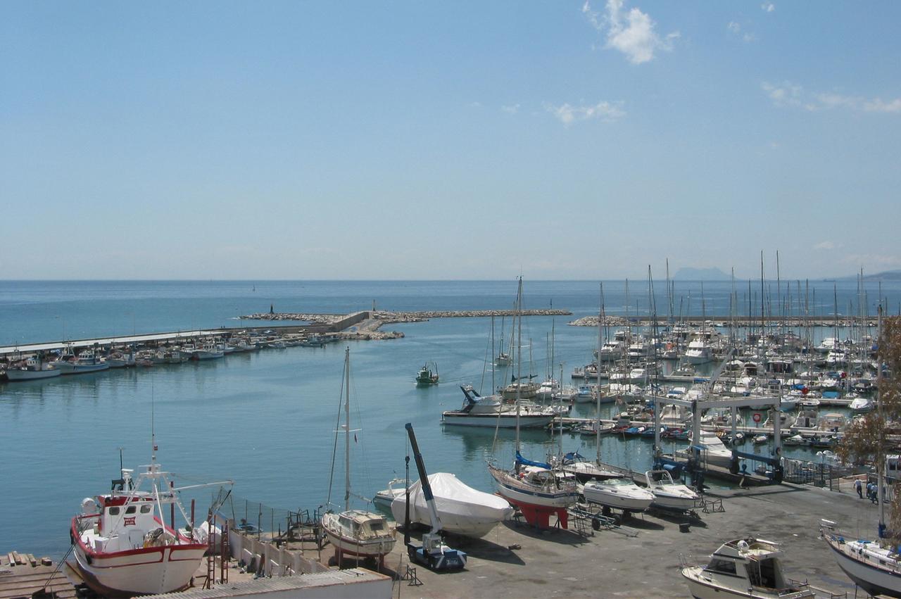 Apartamento Puertosol Estepona Exteriör bild